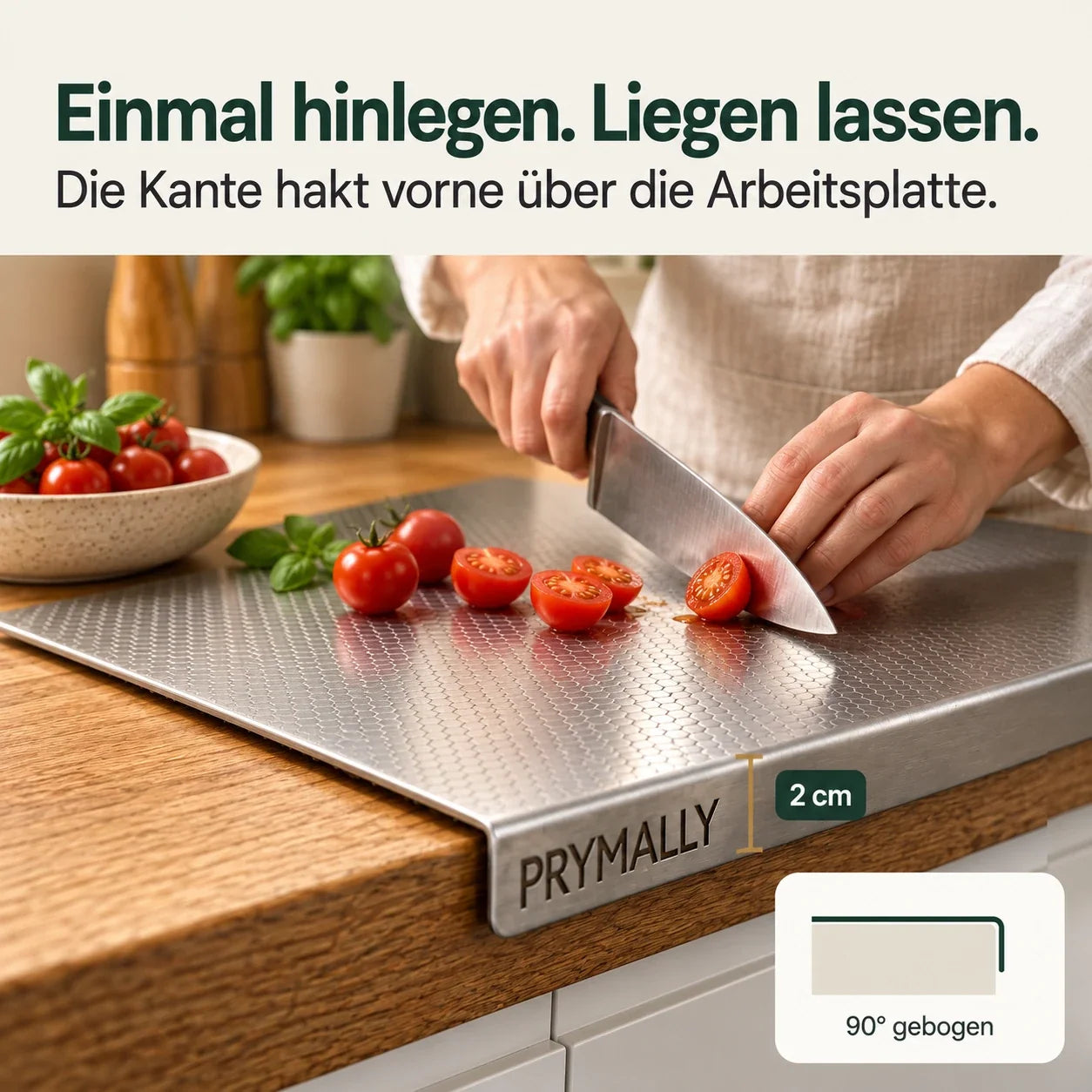 Abgewinkelte Kante hakt über die Arbeitsplatte